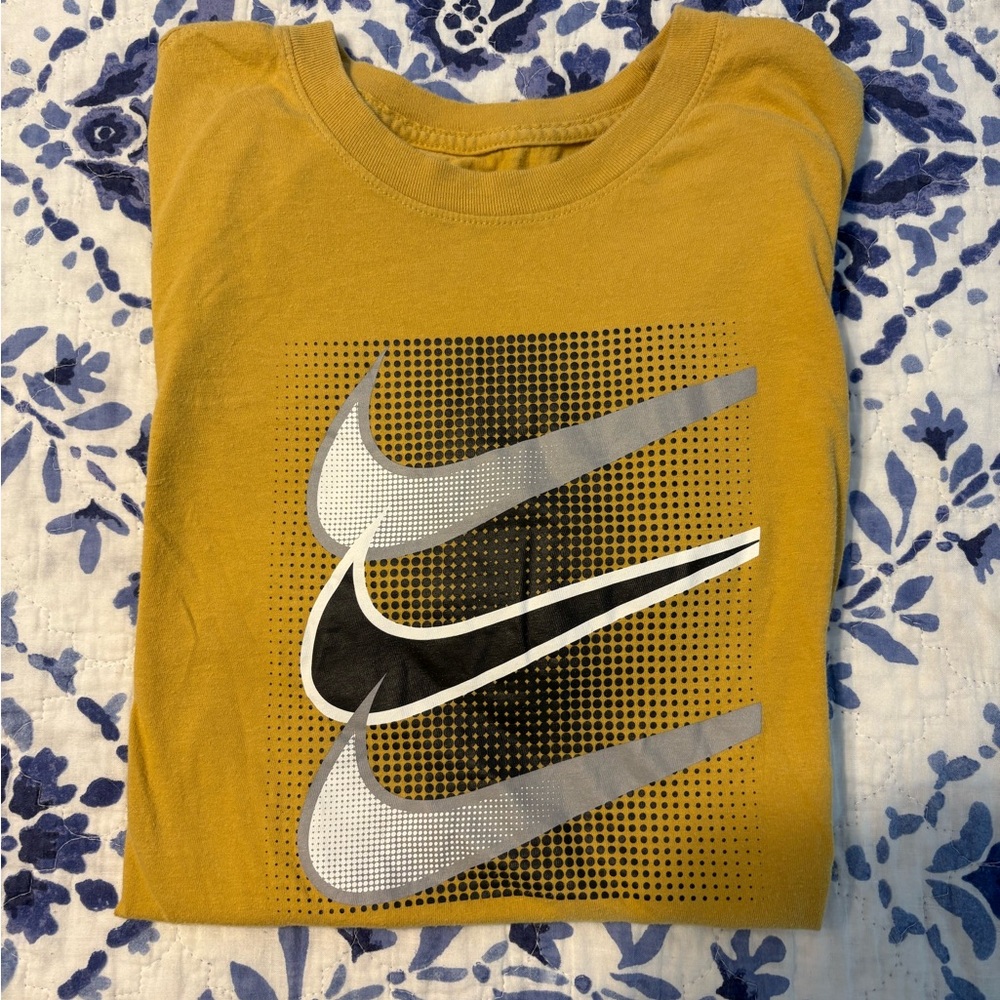 Nike Men's Yellow Graphic Tee